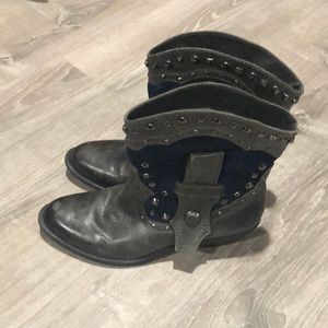 VINCE CAMUTO BOOTS